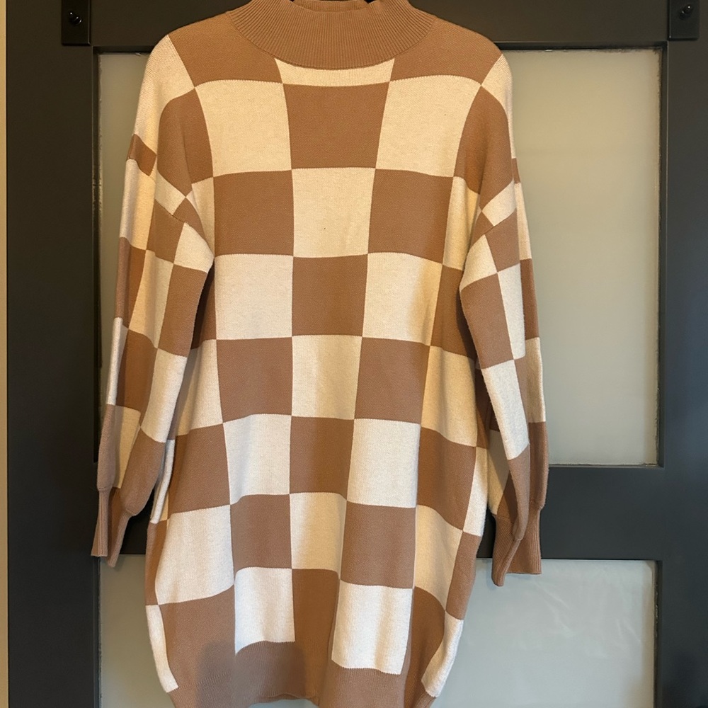 Checkerboard Tunic Sweater Dress - Cream and Tan